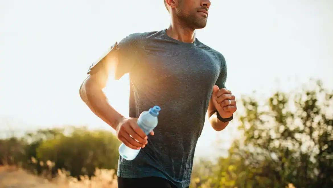 Boissons électrolytes et sport : quand en boire et quels bénéfices