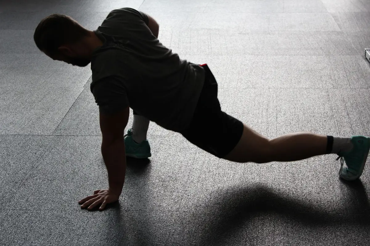 Gros plan sur les muscles et tendons se détendant grâce à la chaleur